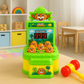Enfant jouant avec un jeu de marteau coloré