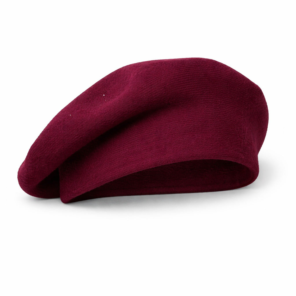 Béret en coton avec étiquette de composition visible