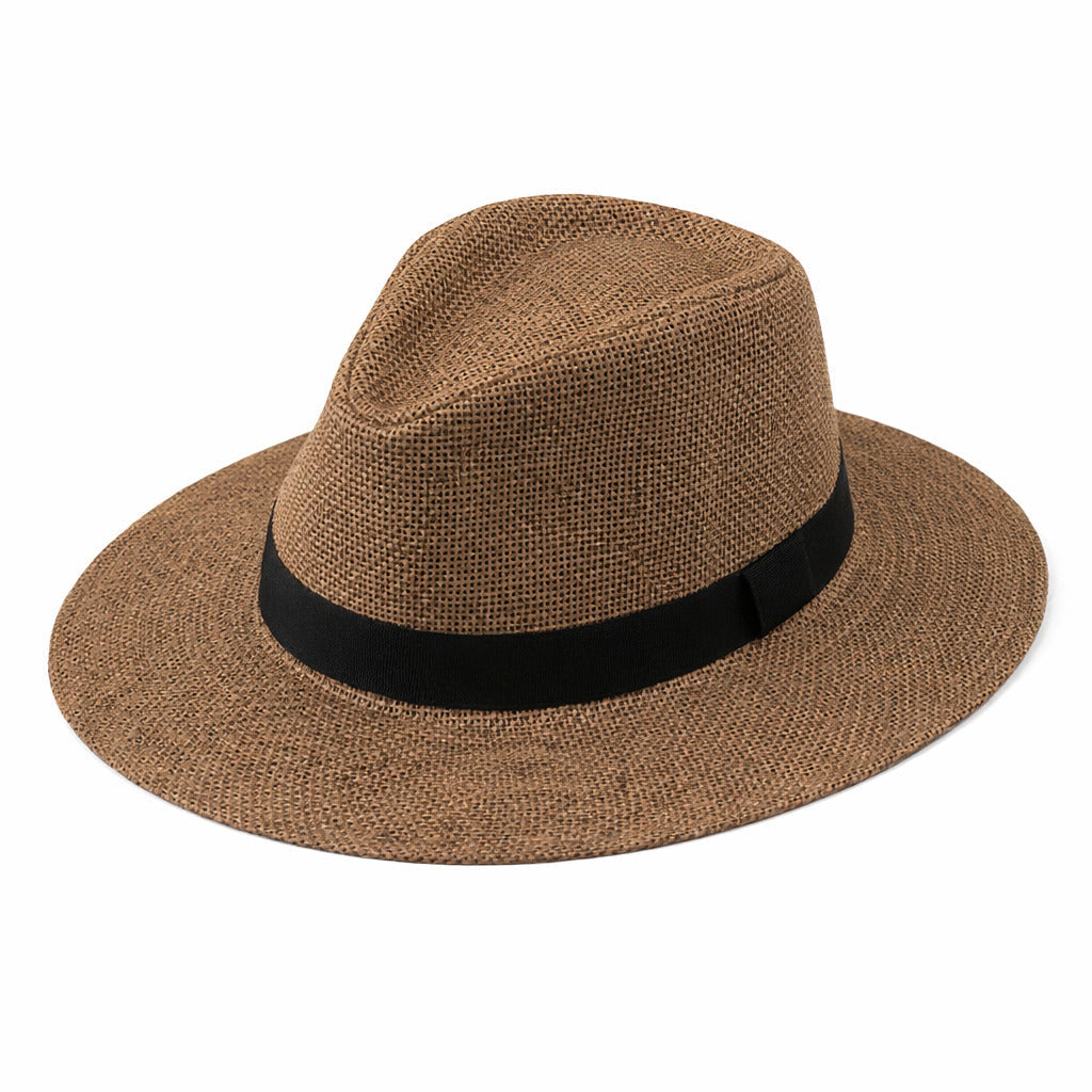 Chapeau Panama sur mannequin avec fond flou