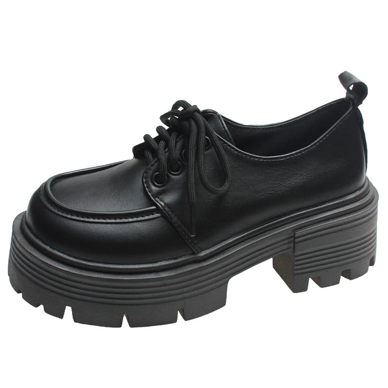 Mocassins élégants avec design contemporain et imposant