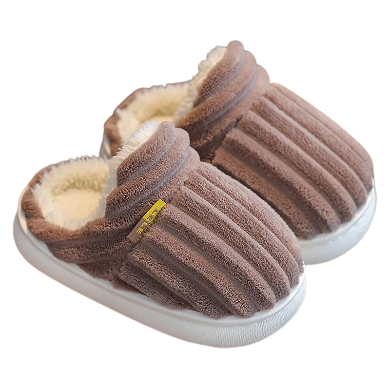 Chaussons couleur café pour enfants, vue de côté