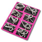 Coffret rose présentant des casse-têtes en métal