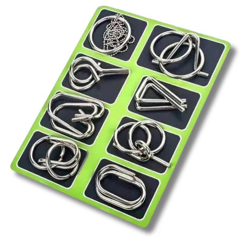 Coffret vert avec huit défis métalliques à résoudre
