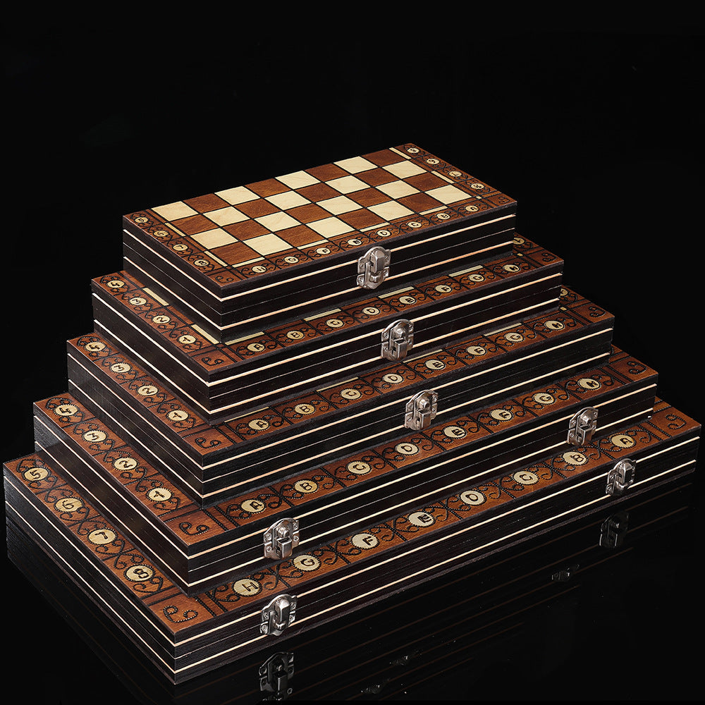 Coffret de jeu 3-en-1 ouvert avec pièces rangées