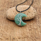 Détail du fermoir mousqueton du collier Arbre de vie