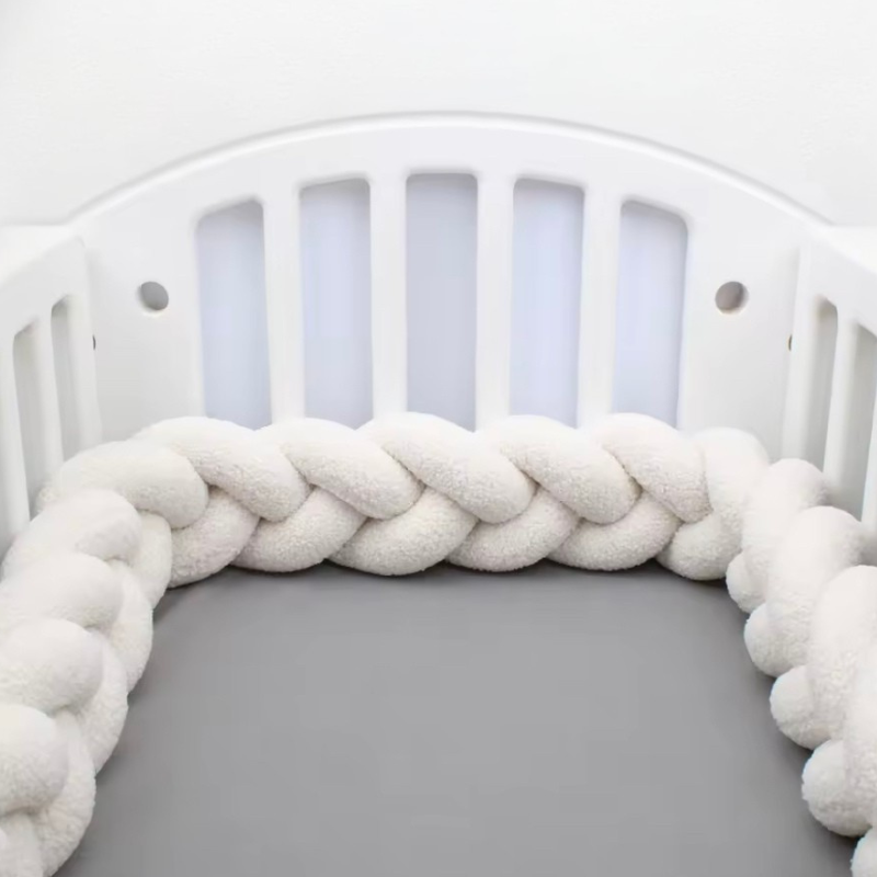 Tour de lit tressé blanc en coton velours doux