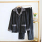 Pyjama micropolaire noir et gris pour homme, vue de face