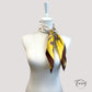 Foulard en polyester, motifs floraux marron et blanc