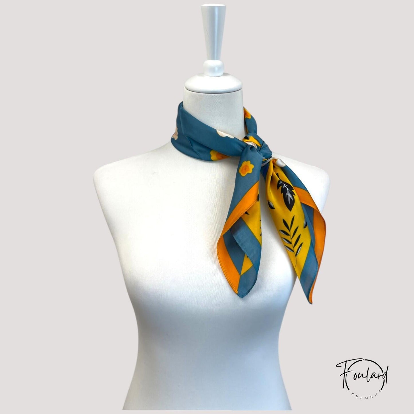 Foulard en polyester, contraste de couleurs vives