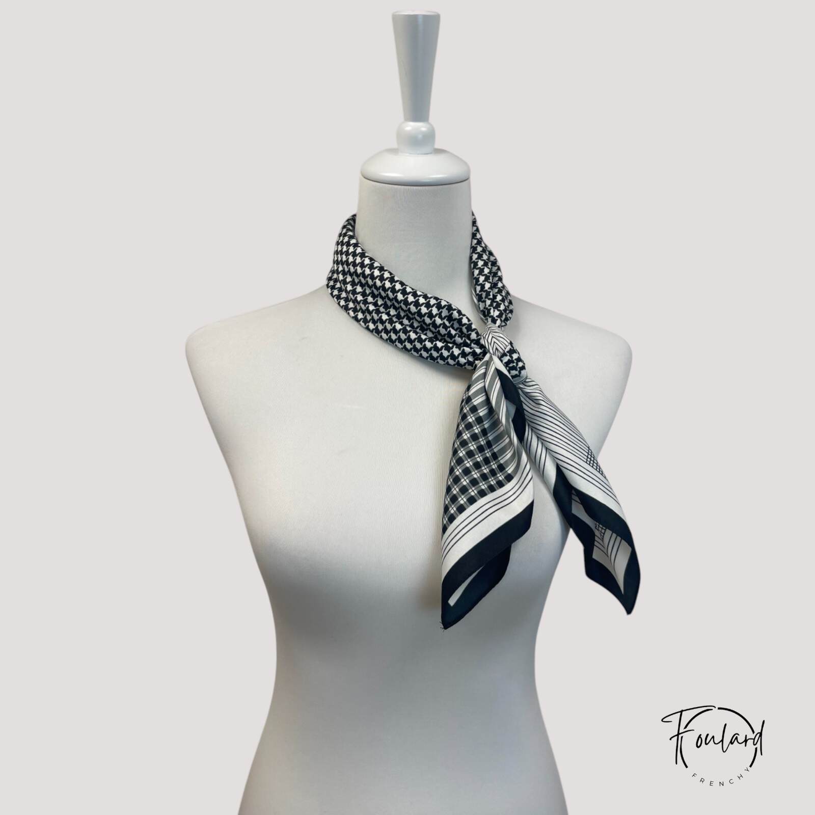 Foulard en polyester avec bordure noire épaisse