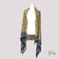 Foulard floral jaune moutarde avec motifs bleus et bordeaux