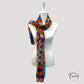 Foulard noué autour du cou, motifs géométriques colorés