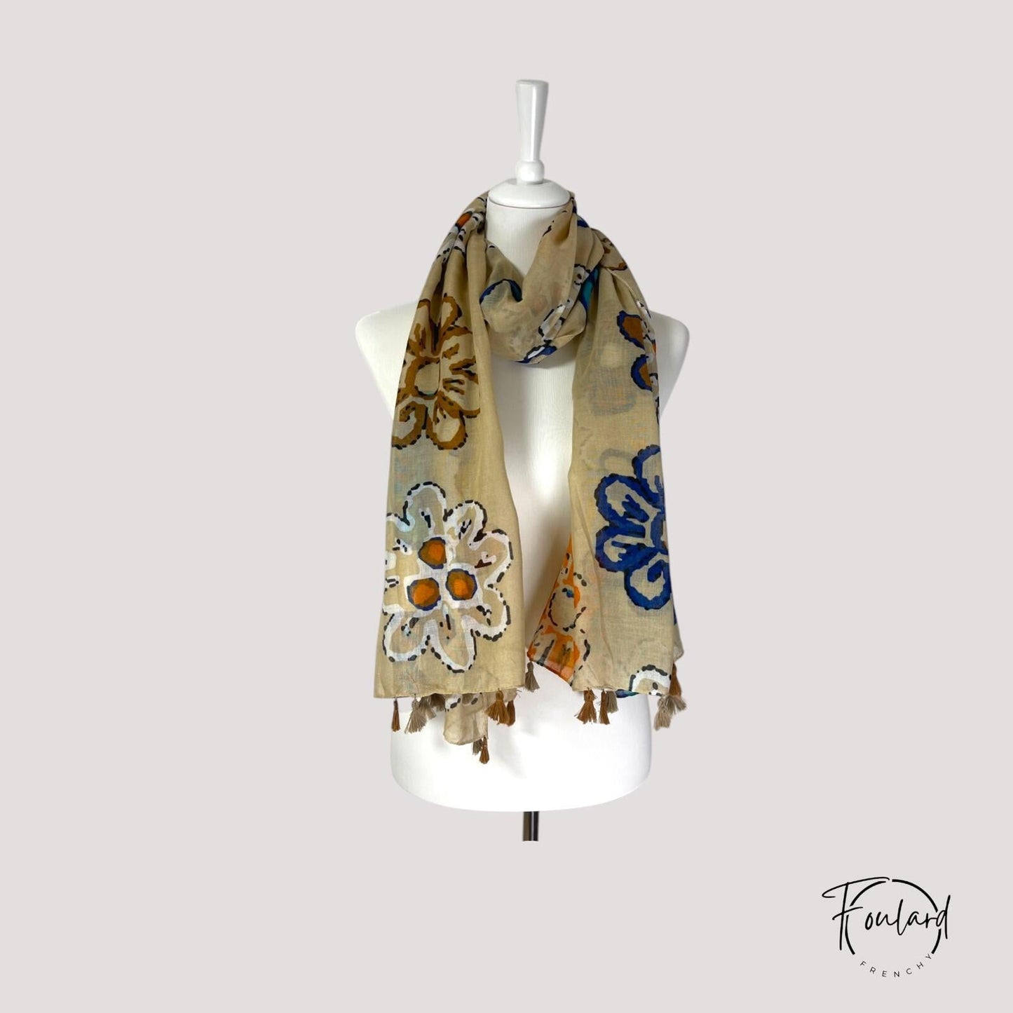 Vue d'ensemble du foulard beige en coton viscose