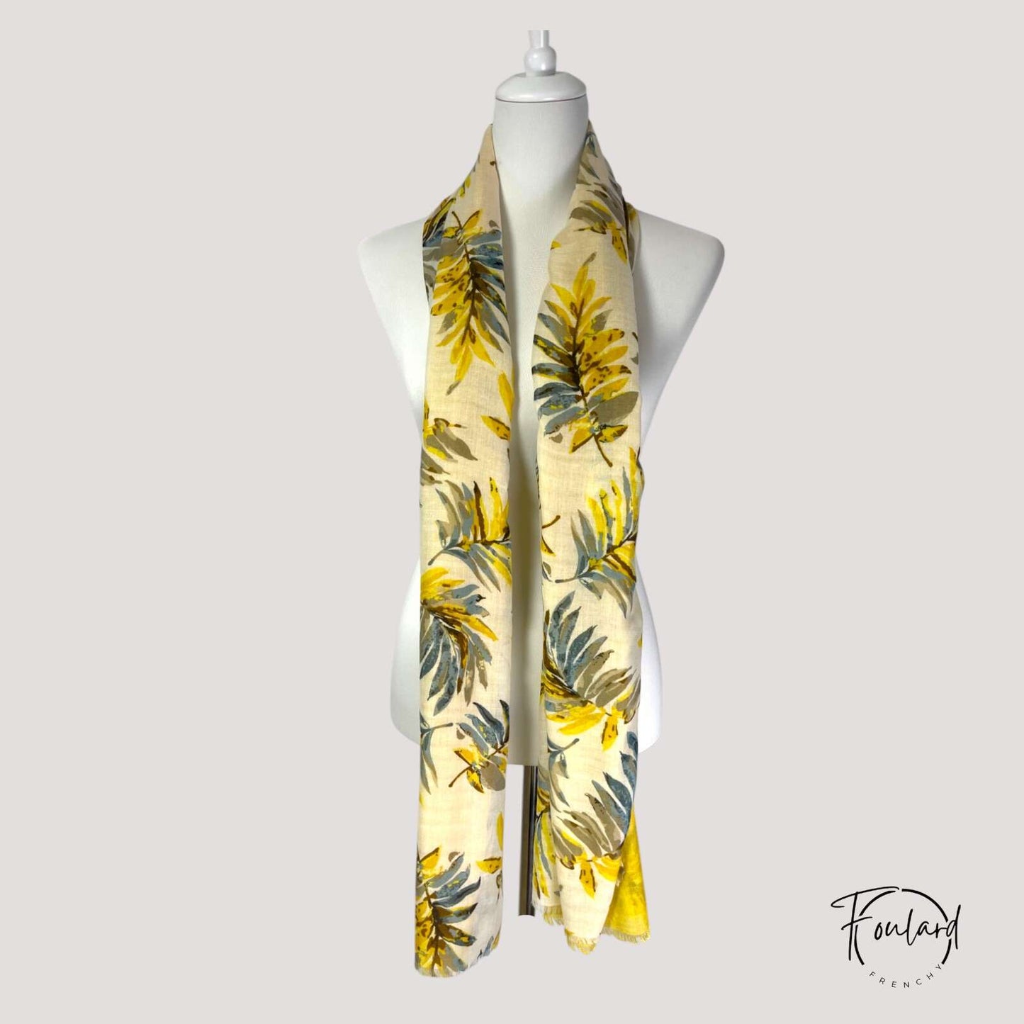Foulard fluide avec motifs feuillage jaune et bleu
