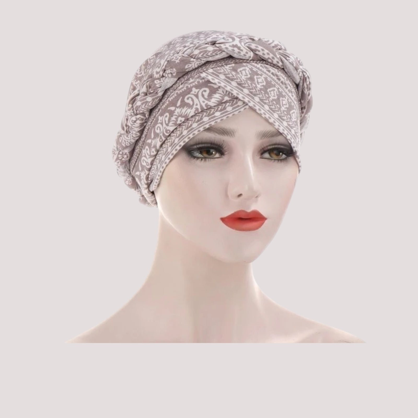 Turban gris bohème avec motifs, vue de face