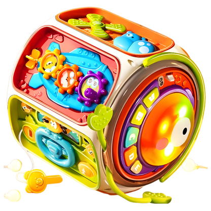 Engrenages colorés sur le cube d'éveil musical