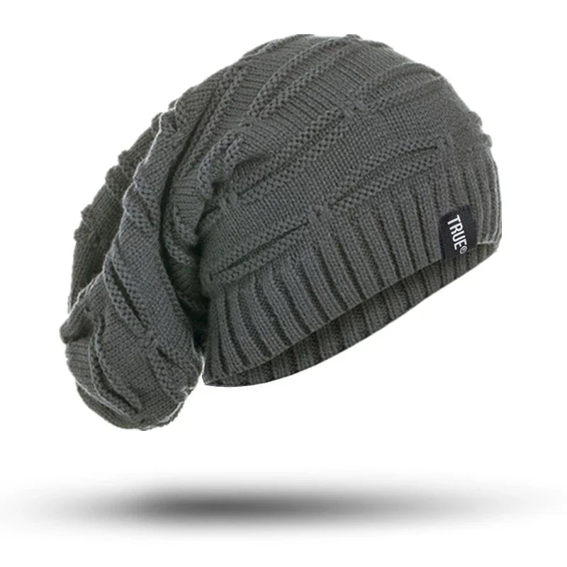 Texture détaillée du bonnet en maille torsadée