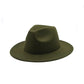 Chapeau Fedora vu de face, mettant en avant sa forme structurée