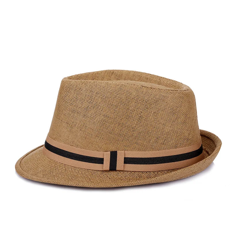 Vue arrière du chapeau Panama avec son bord relevé