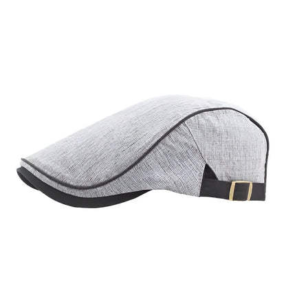Béret en coton sur fond neutre, mettant en avant la couleur