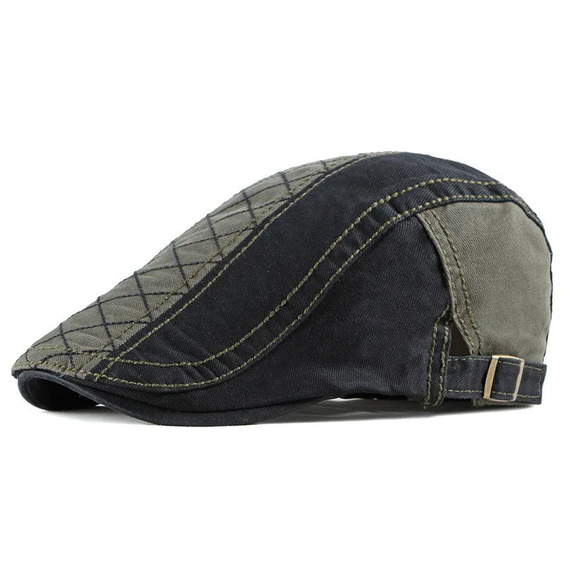 Vue de côté du béret ajustable avec boucle de réglage