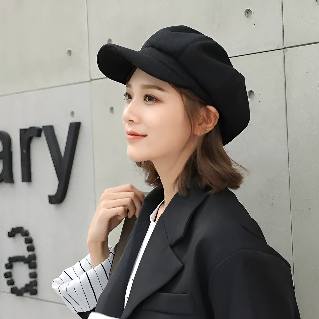 Casquette rétro-chic avec motif à carreaux, vue de face