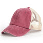 Casquette sur fond neutre, mettant en valeur le design