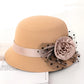 Chapeau cloche rose pâle avec ruban en velours