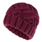 Détail du bord côtelé du bonnet en tricot