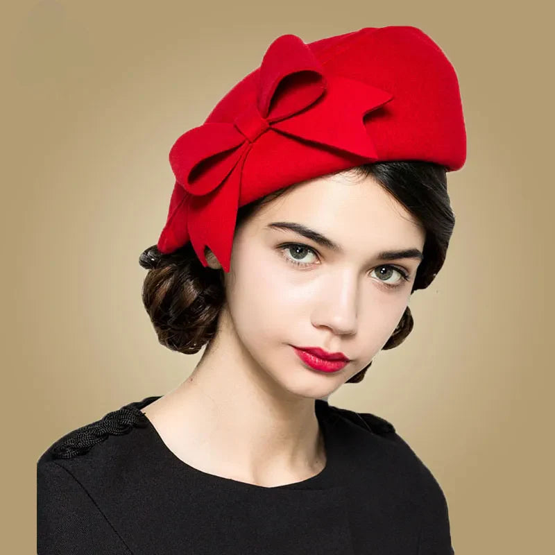 Gros plan sur la texture douce d'un béret féminin
