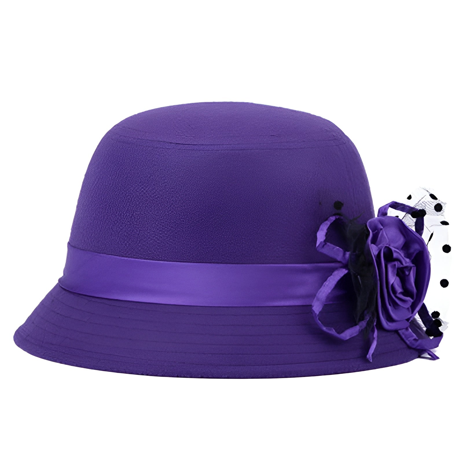 Chapeau cloche marron avec motif à carreaux subtil