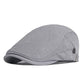 Vue latérale d'un béret gris clair élégant