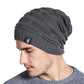 Gros plan sur texture torsadée du bonnet