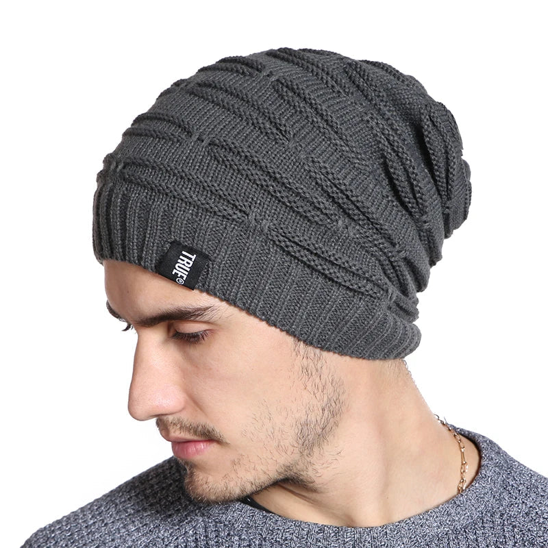 Gros plan sur texture torsadée du bonnet