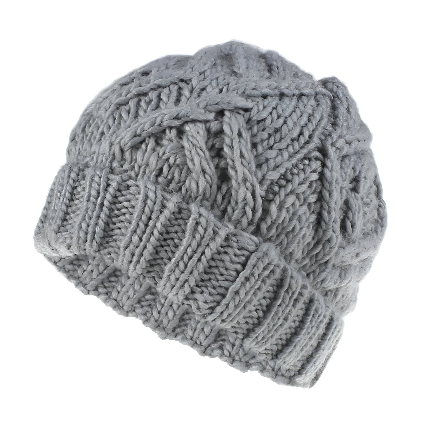 Bonnet en tricot présenté avec une écharpe assortie
