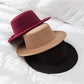 Gros plan sur le tissu premium d'un chapeau Fedora