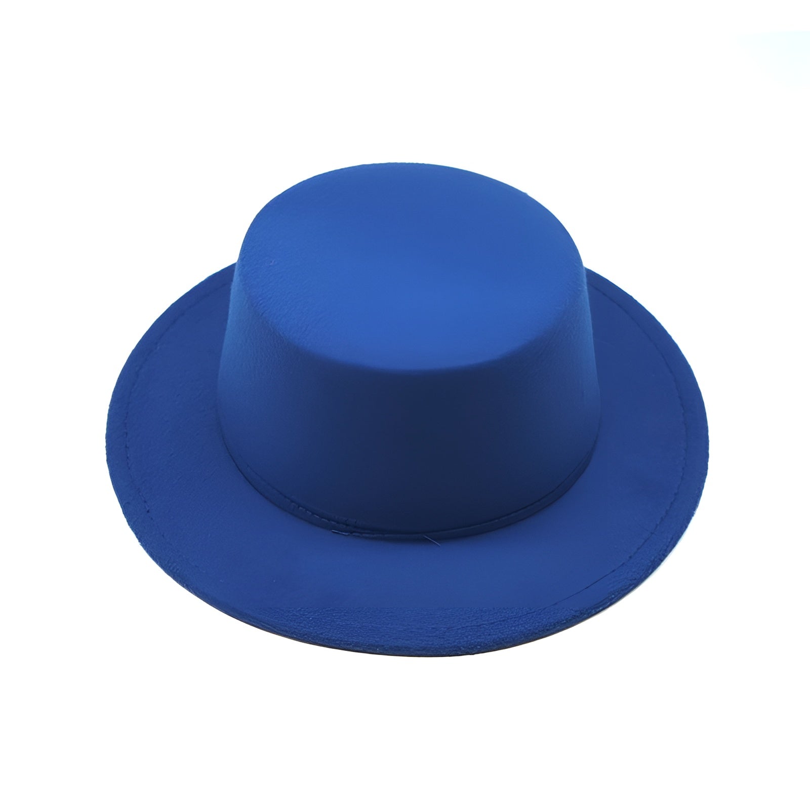 Chapeau Fedora avec ombre portée sur le sol
