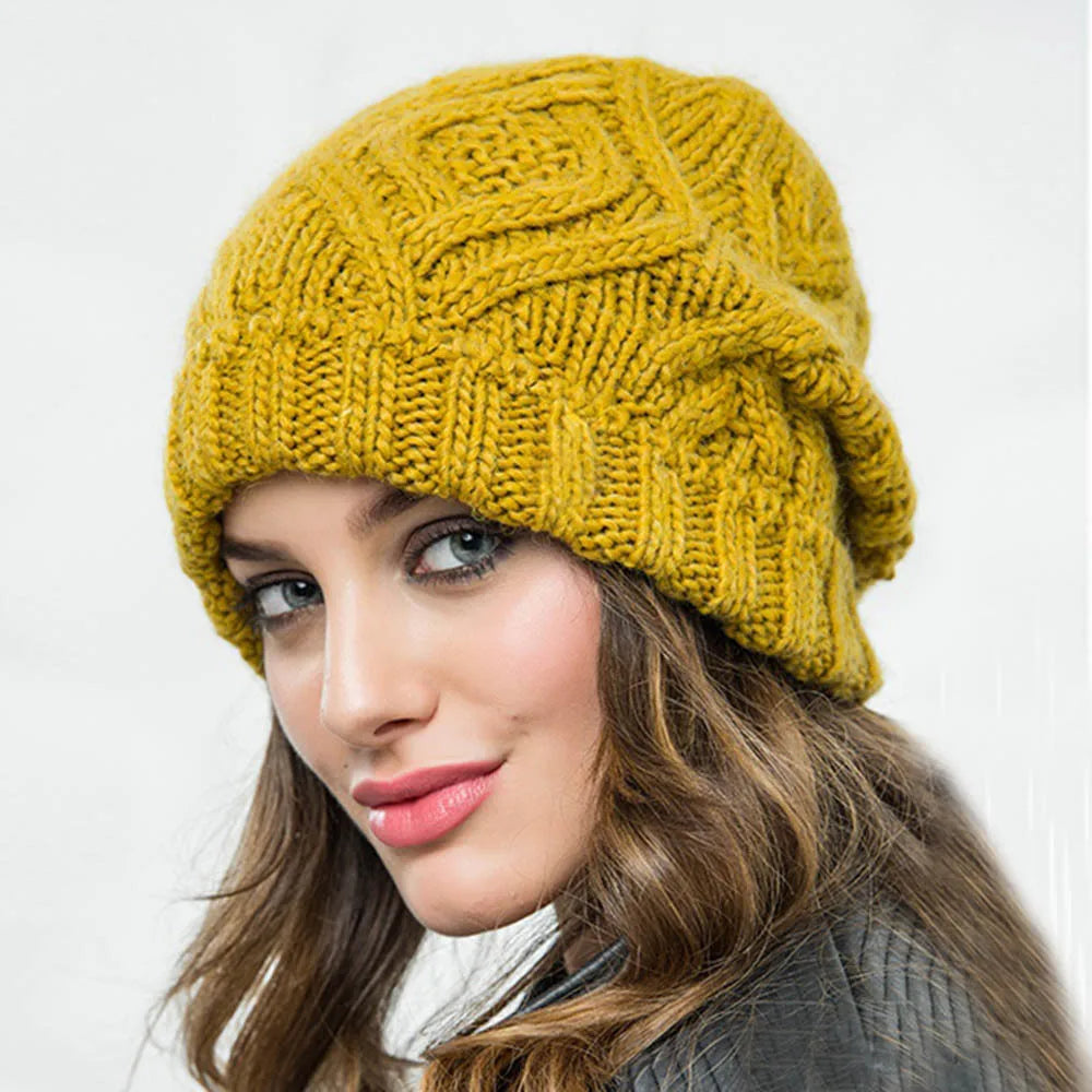 Détail des mailles torsadées du bonnet