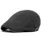 Homme de profil avec un béret, style décontracté