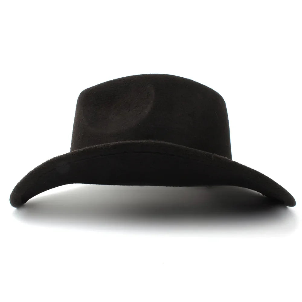 Homme portant un chapeau cowboy, vue de profil