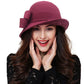 Vue latérale d'un chapeau cloche, design raffiné