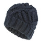 Vue de dessus du bonnet en tricot torsadé