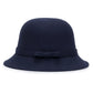Détail de la texture du tissu d'un chapeau cloche