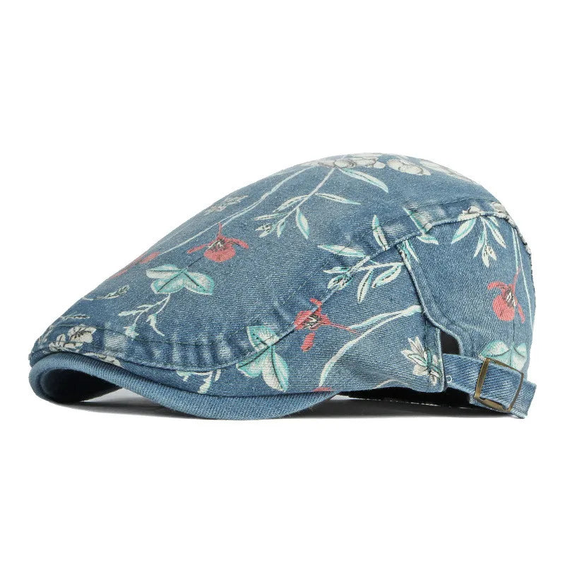 Béret en coton sur fond neutre, allure classique