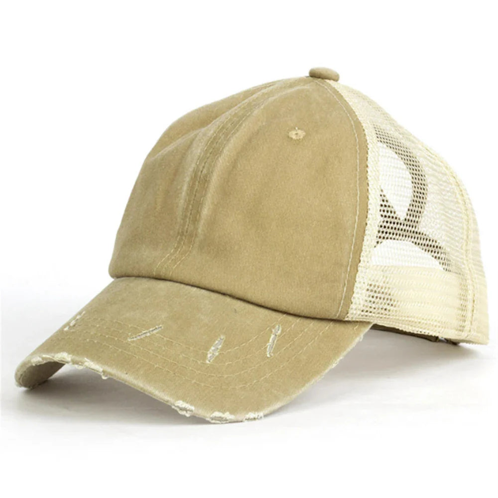 Casquette trucker délavée avec bords usés, vue de face
