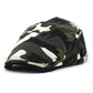 Béret camouflage avec détails de couture visibles