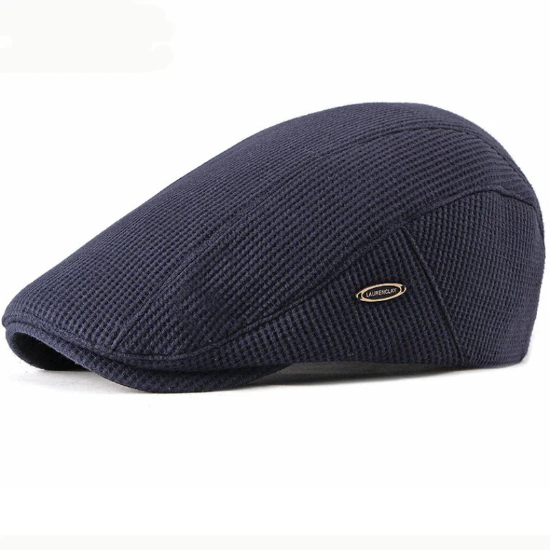 Détail de la texture en laine d'un béret coloré