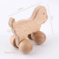 Hochet en bois en forme de chien avec roulettes