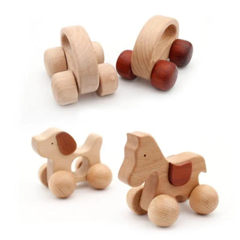 Hochet en bois en forme de voiture avec roues