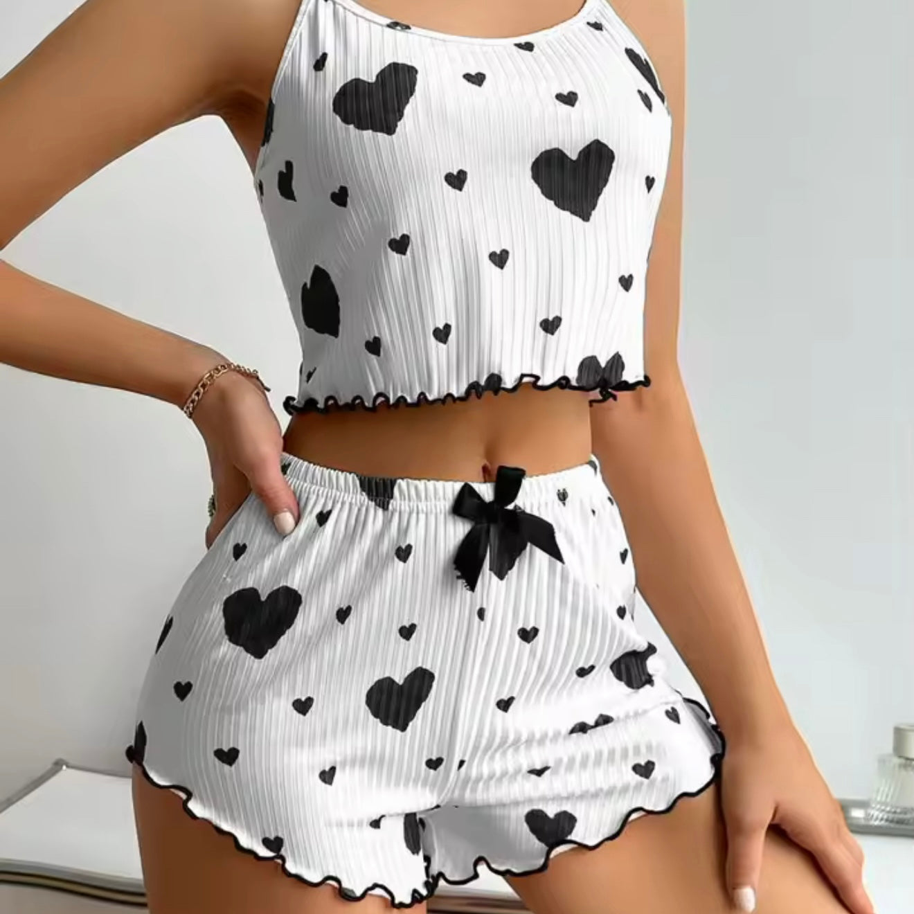 Vue de dos du pyjama, montrant la coupe décontractée